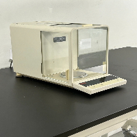Ohaus Analytical Plus Balance image 0